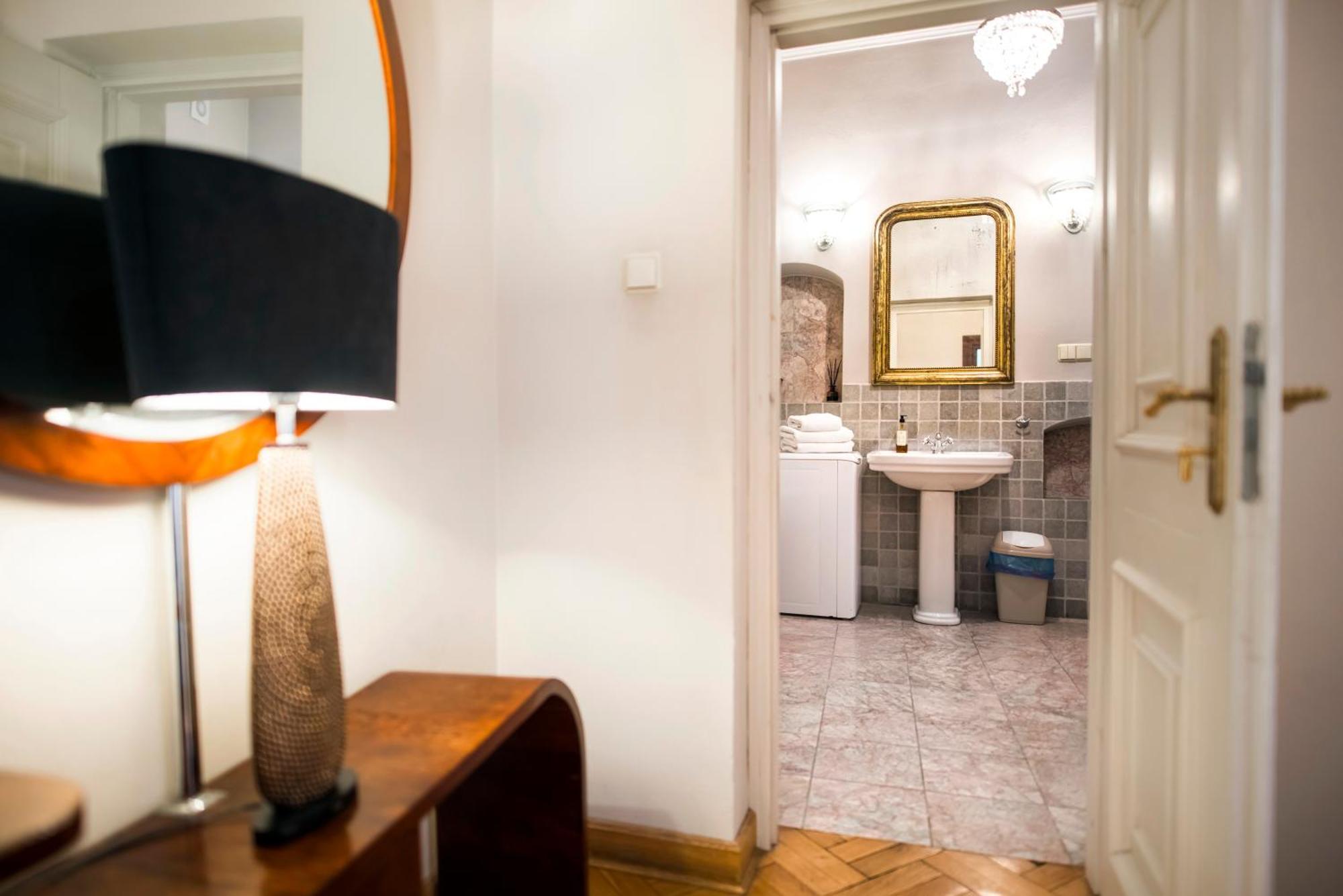 Apartamenty Kamienica Muzykow Old Town Lublin Luaran gambar